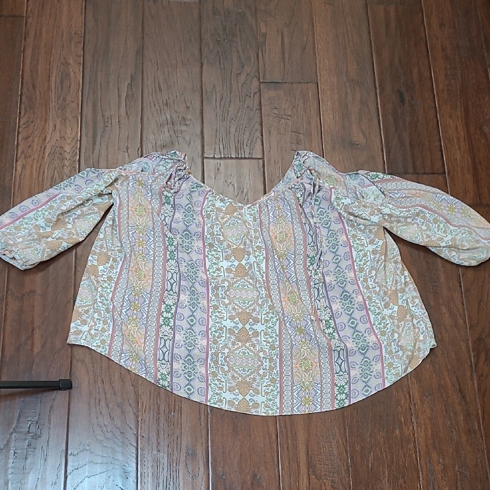 Victoria's Secret Colorful Abstract Patterned Cold Shoulder Blouse size Medium